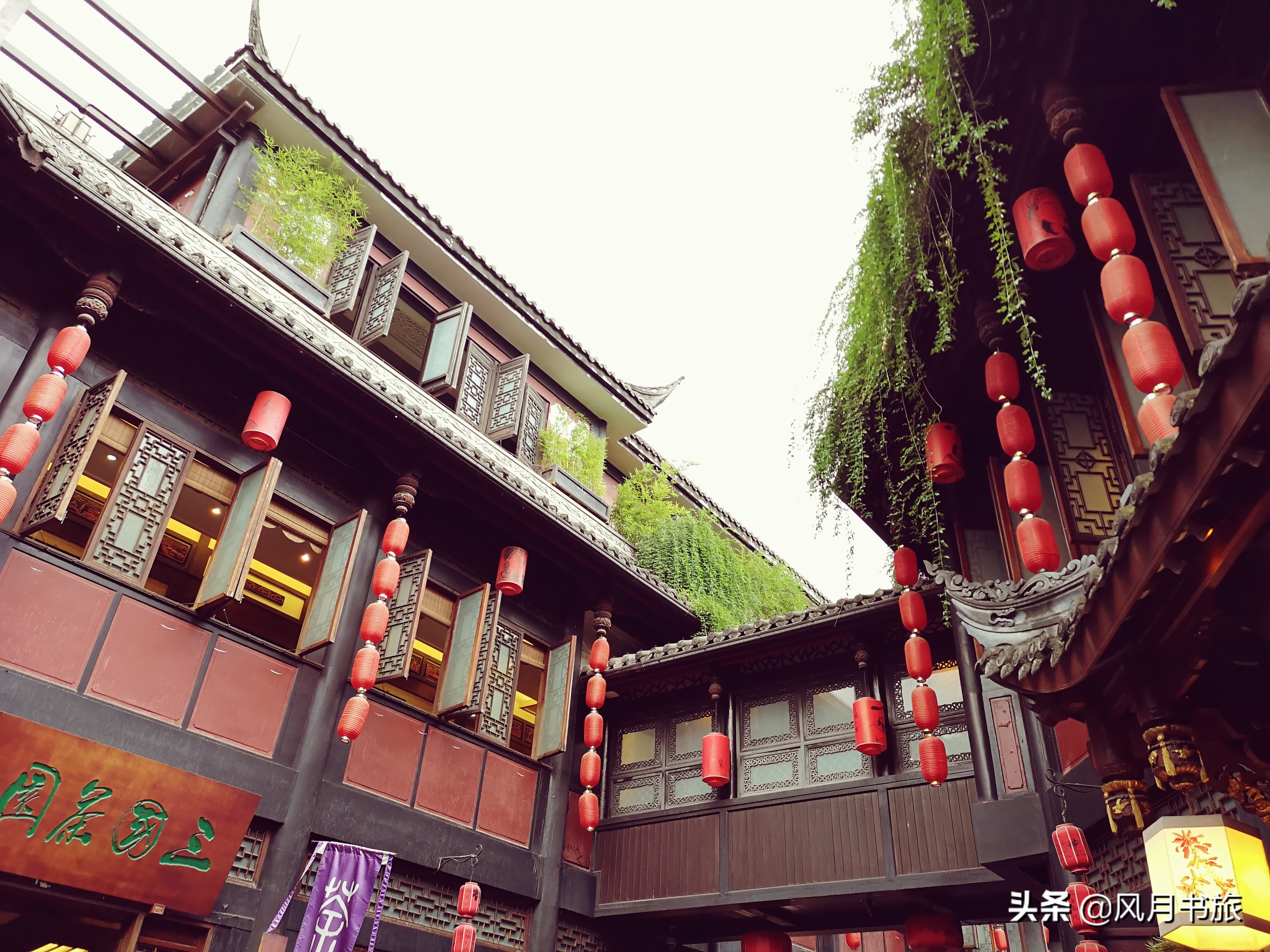 中国成都的锦里古街,成都最低调的三国古镇