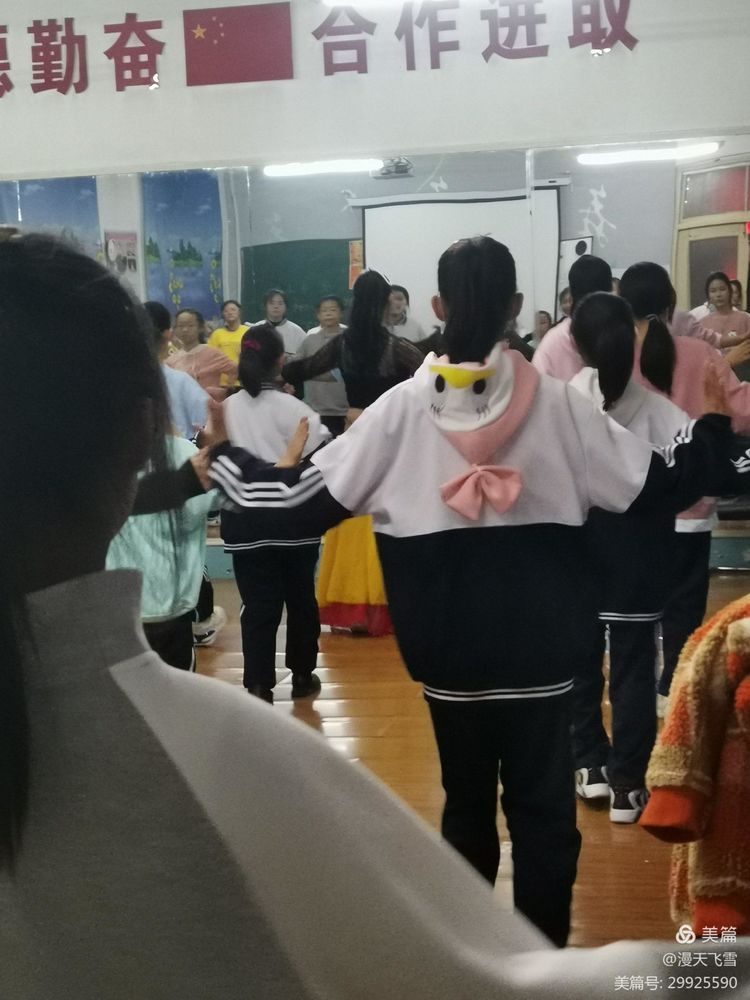 凝聚社团魅力谱写青春华章演讲稿,彰显社团魅力绽放青春风采