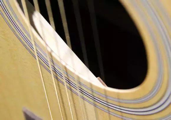 去琴行怎么选一把好吉他,琴行进货哪些吉他比较好