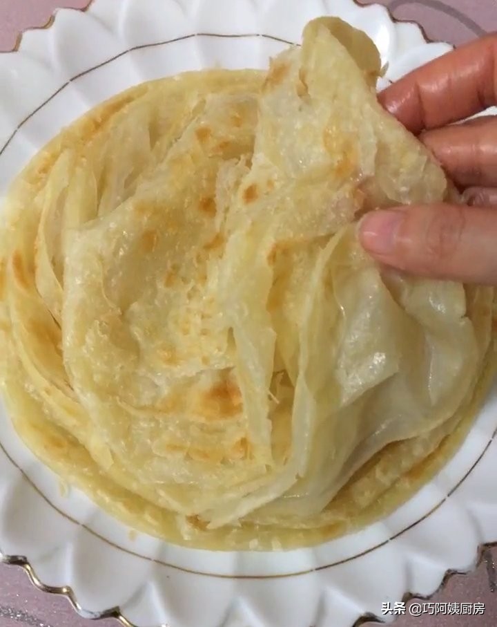 怎样和面烙油饼凉了也不硬,烙发面油饼怎样软而不硬