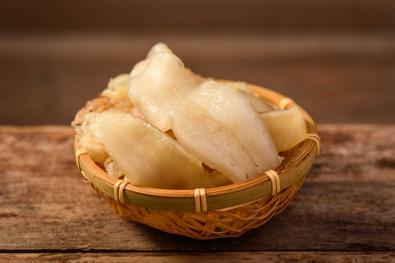 鱼胶是最珍贵的吗,鱼胶为什么这么贵不就是鱼鳔吗