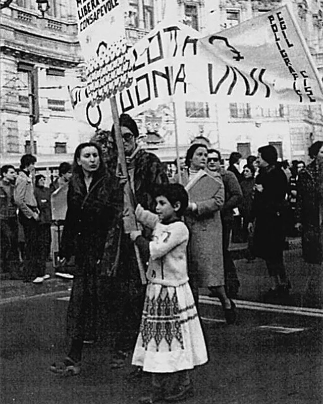 不了解Prada的“丑”，你对它的印象也许还停留在电影里