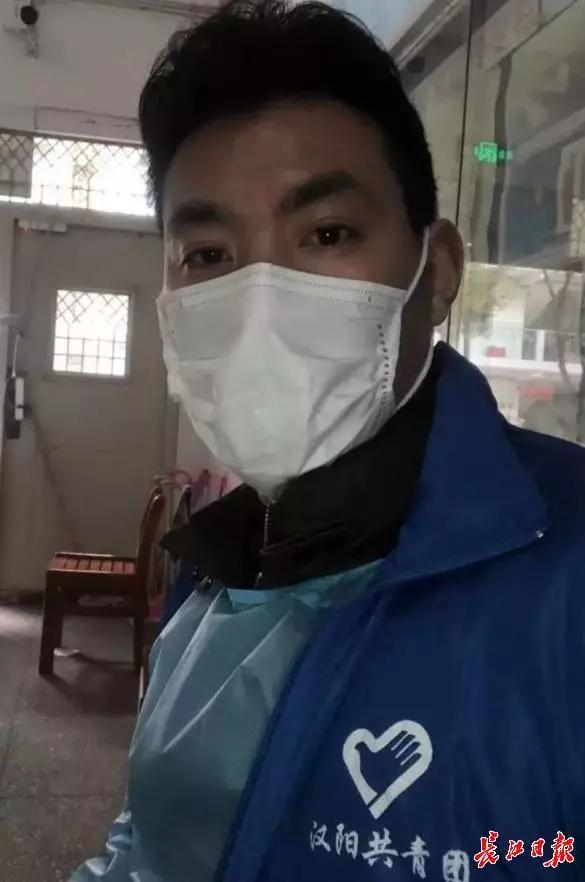 在抗疫一线彰显青春担当,在战役一线彰显担当与责任