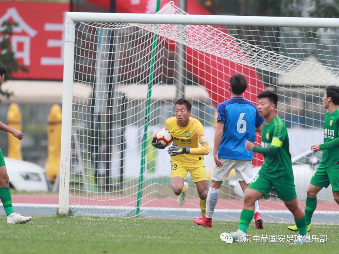 国安一队首位00后！马昆越：场上学习杨智场下学习侯森