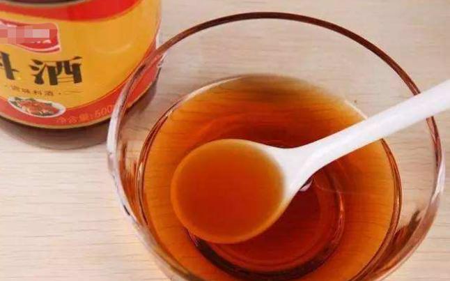 炒菜怎样正确使用料酒,为什么料酒做菜味道很大
