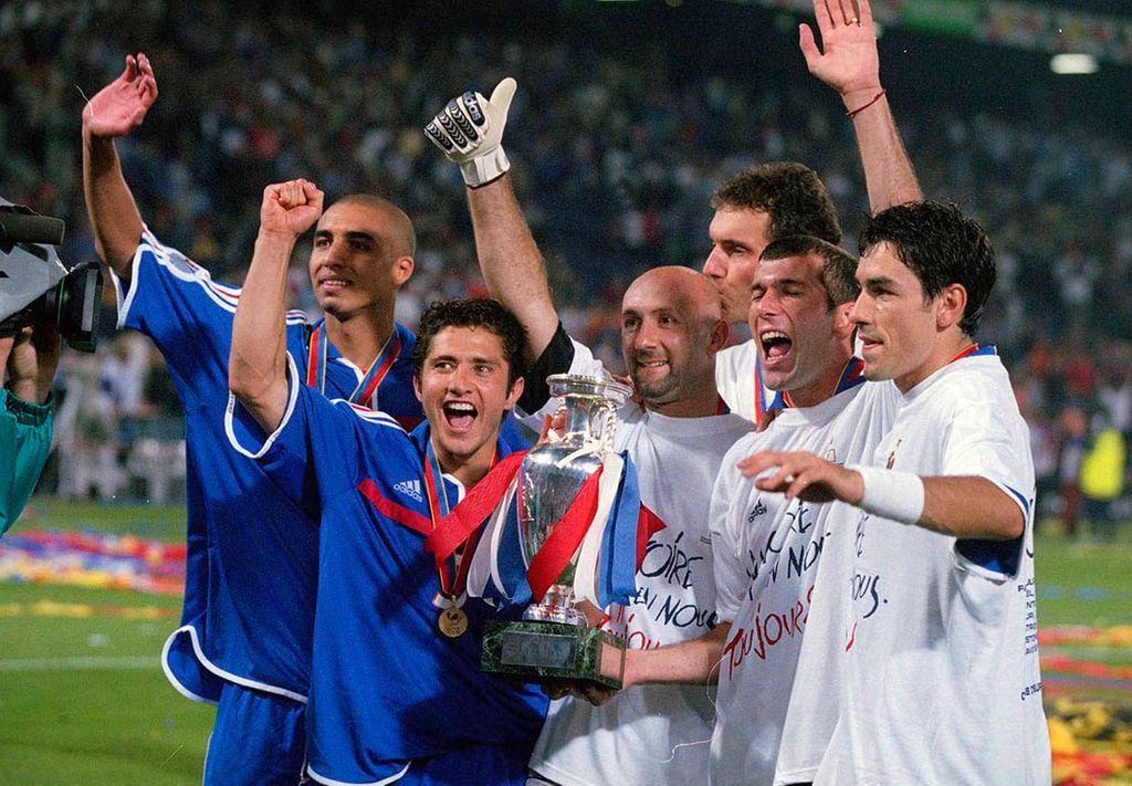 布冯当选iffhs评选的历史最佳门将,iffhs年度最佳门将候选