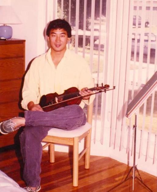 一个中国天才的短暂人生：20岁进哈佛，却在34岁自杀，死因成谜