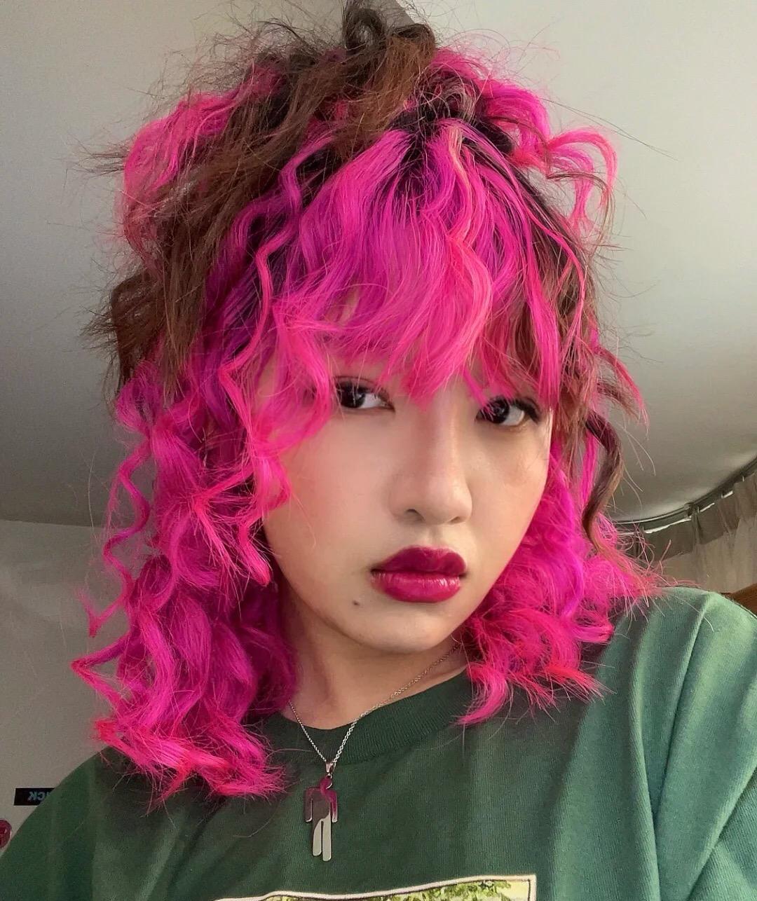 不掉色刘海染什么发色显白,染刘海推荐发色减龄