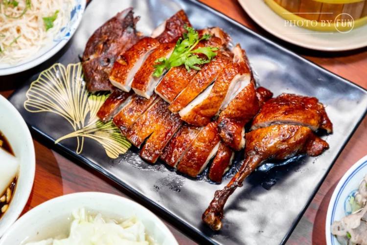 上海排队1000+的肖四女乐山跷脚牛肉终于来武汉啦