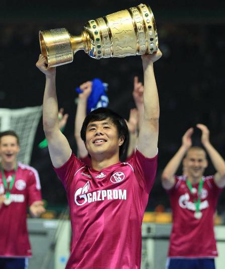 于大宝十佳球,于大宝留洋葡萄牙经历