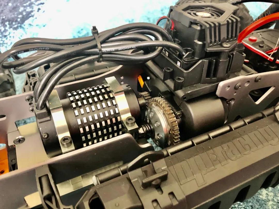 世上最便宜的玩具遥控汽车测评,一辆玩具遥控车