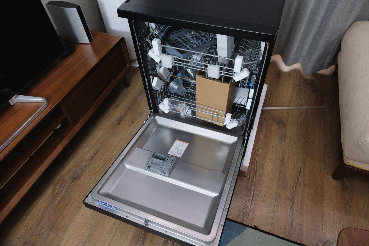 海尔g7洗碗机和晶彩洗碗机,洗碗机是解决家庭矛盾的神器