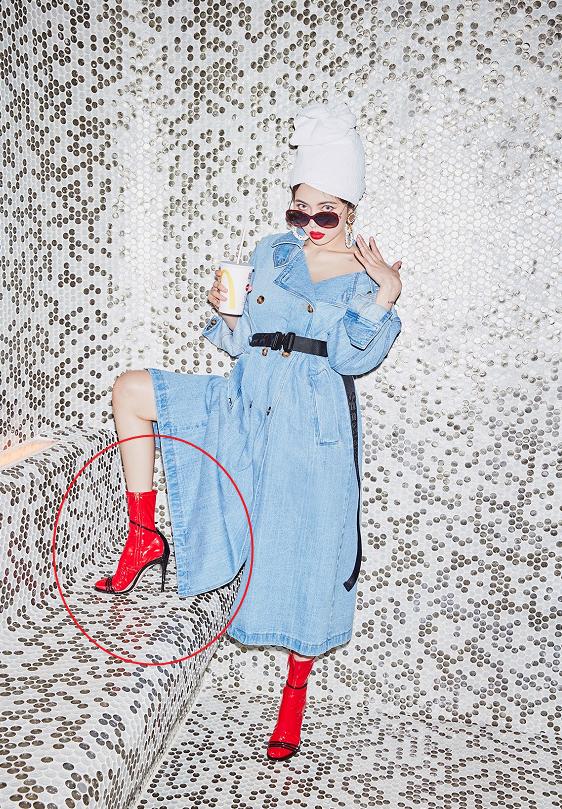 金泫雅黑黄鞋子,金泫雅最新机场同款鞋