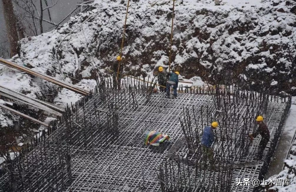 冬季混凝土浇筑房顶的适宜温度,冬季混凝土浇筑最低温度多少