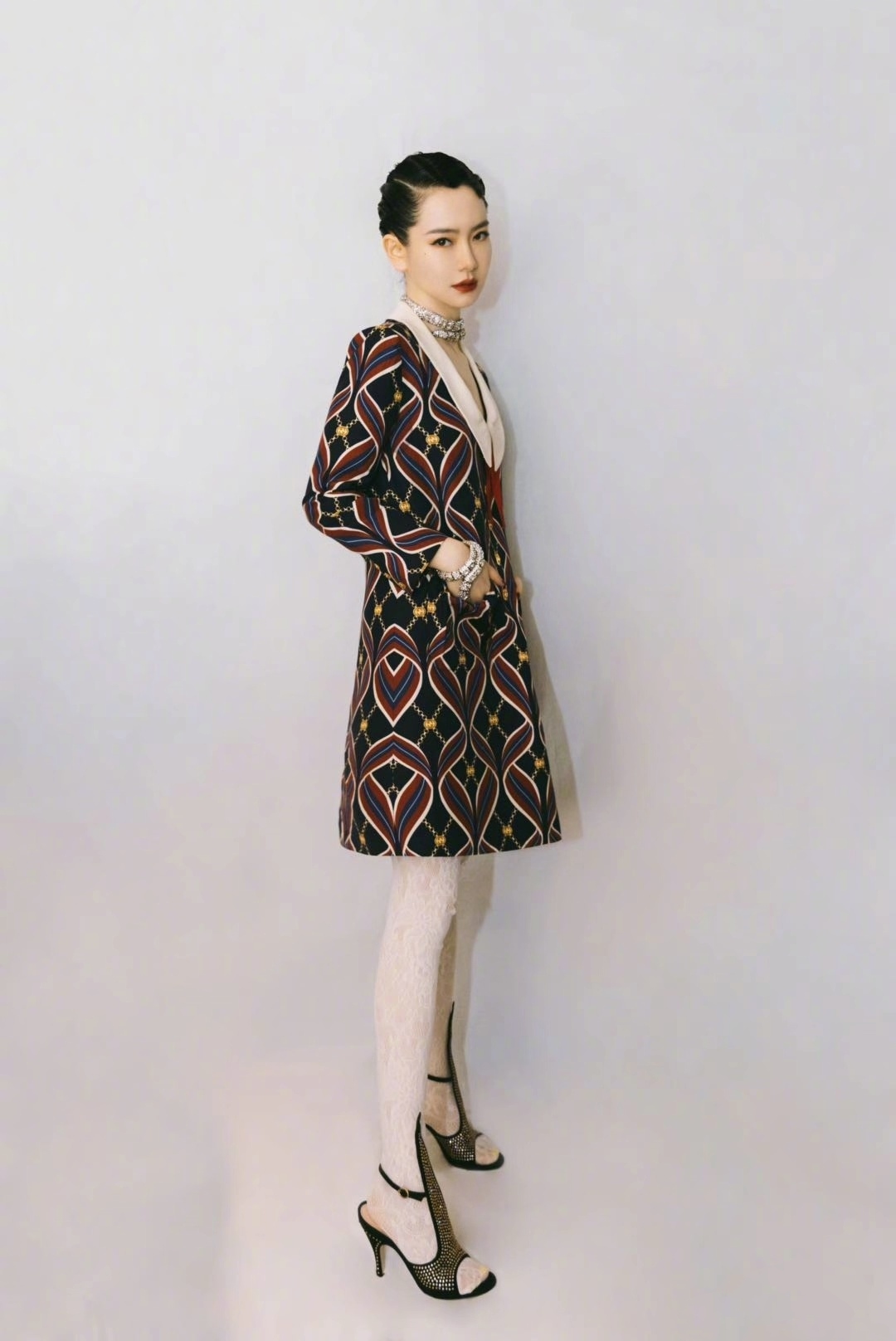 鏃跺皻娼祦榛戣,榛戣涓瓛娼祦