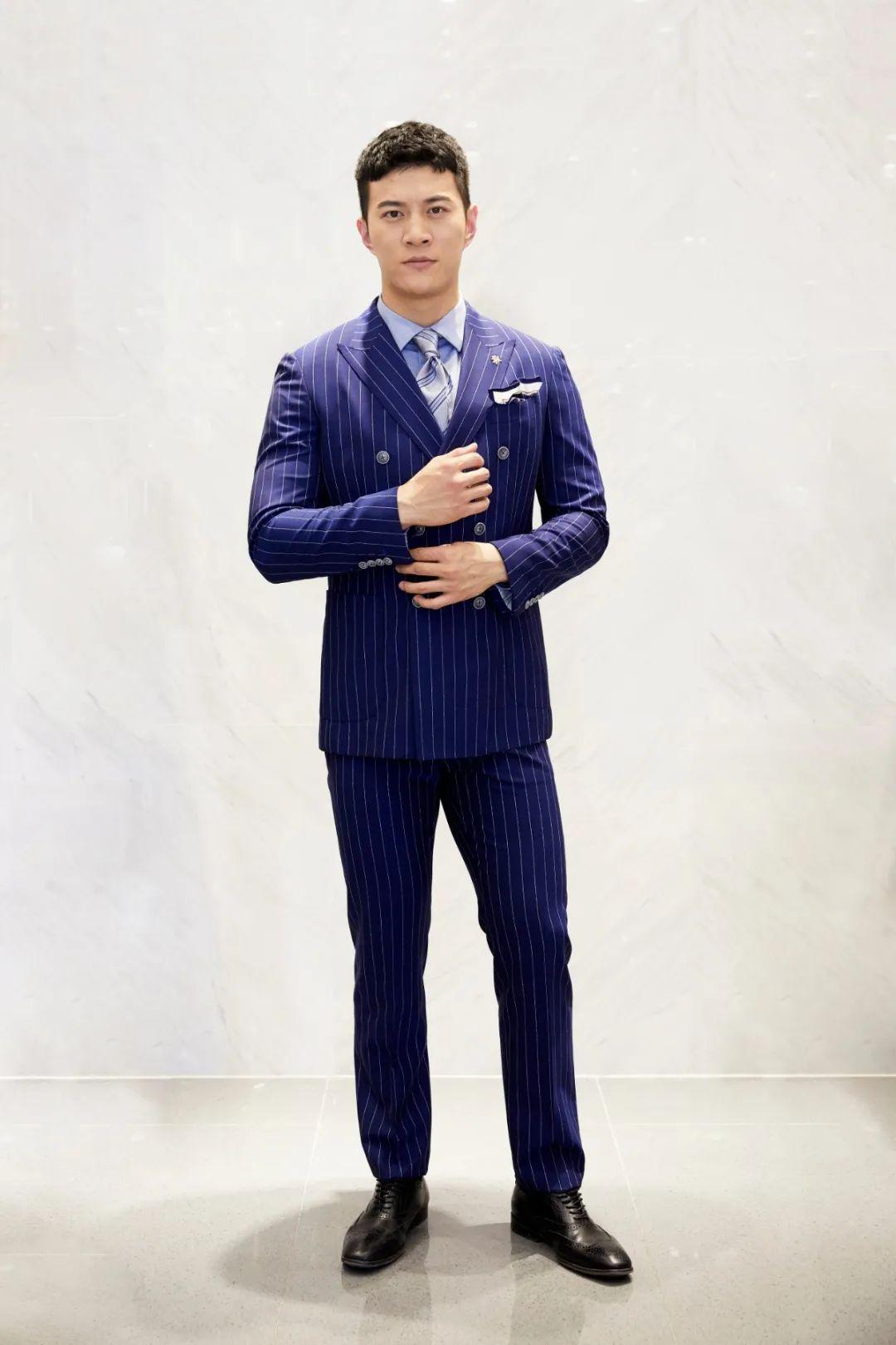 浣庤皟鐨勭敺鍚屼簨,娌夐粯瀵¤█鐨勭敺鍚屼簨