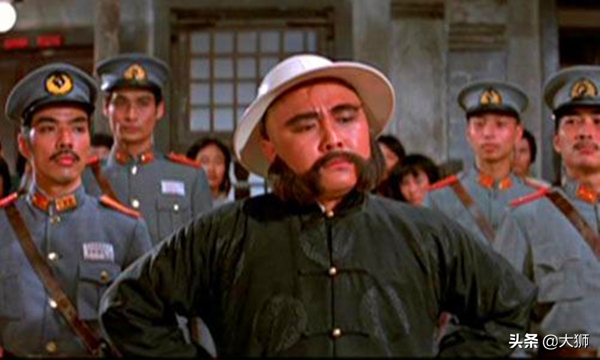 老年间，有种骗术名曰“美人局”，上当者无一例外皆为浮浪子弟