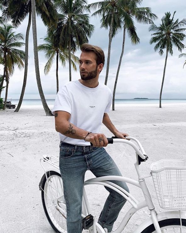 人手一件白t会穿才能出彩,白t才是夏日最好的单品