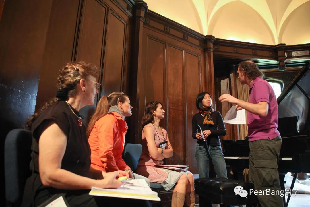 缇庡浗椤跺皷澶у涓轰粈涔堥偅涔堝,缇庡浗鍗氬＋鍚噾閲忔渶楂樼殑瀛︽牎