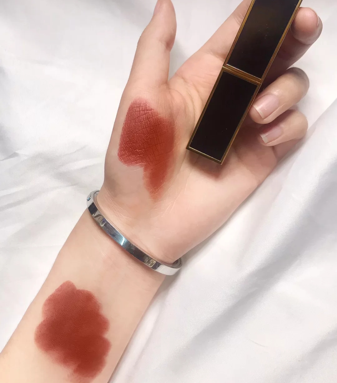 tf黑金细管52和27哪个好看,tf口红最新色号雾面