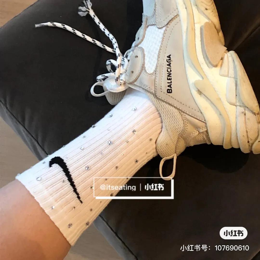 时尚闪耀水钻,高级透亮的水钻又绚丽又美观