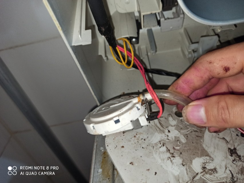 海尔家家喜洗衣机e6维修,海尔小神童洗衣机显示e6什么意思