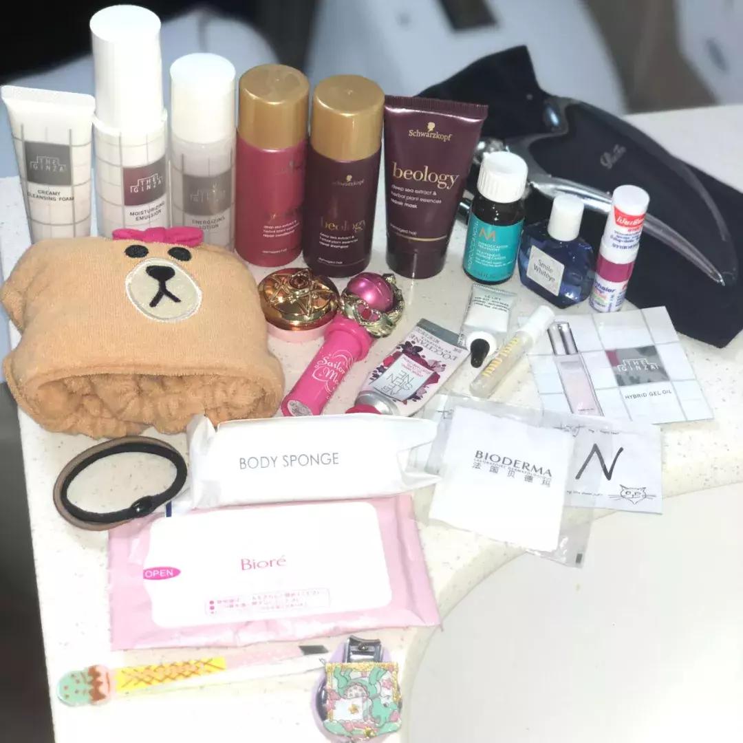 突击检查包里都装什么,突击检查化妆品包包