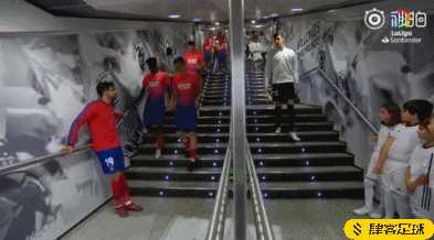 足球的梗和篮球队的梗,有关球的梗