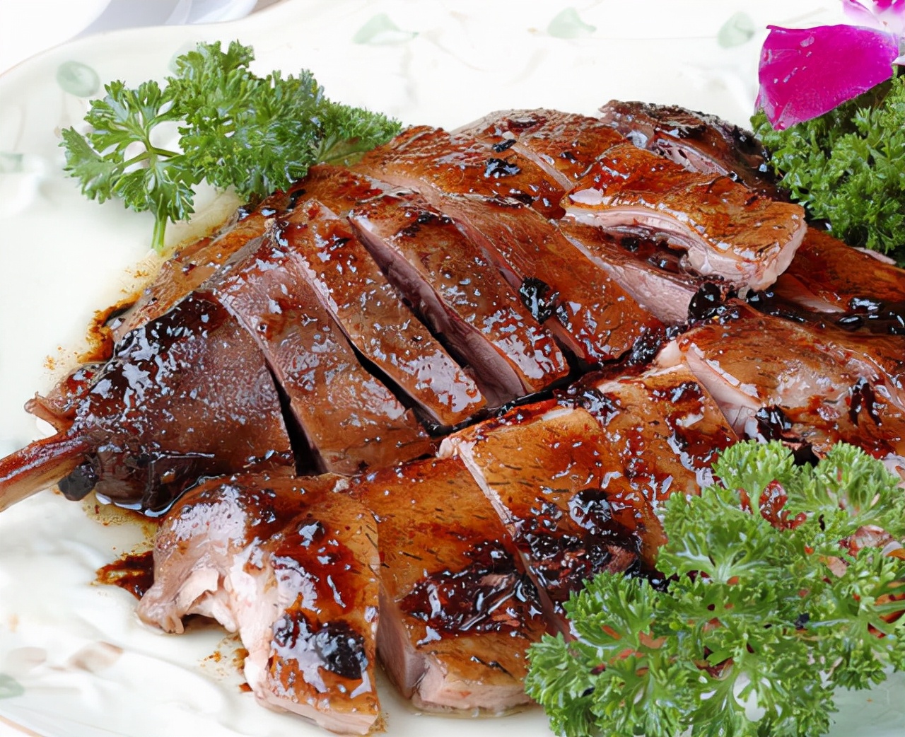 太美了！鼎湖这条宝藏级徒步线路，现在去刚刚好！