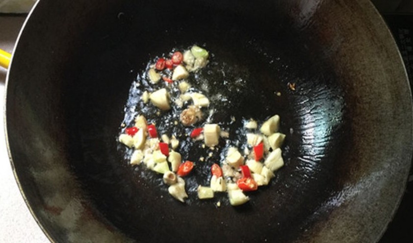 怎么做煮好的海虾做来吃才好吃,海虾怎么做来吃才好吃