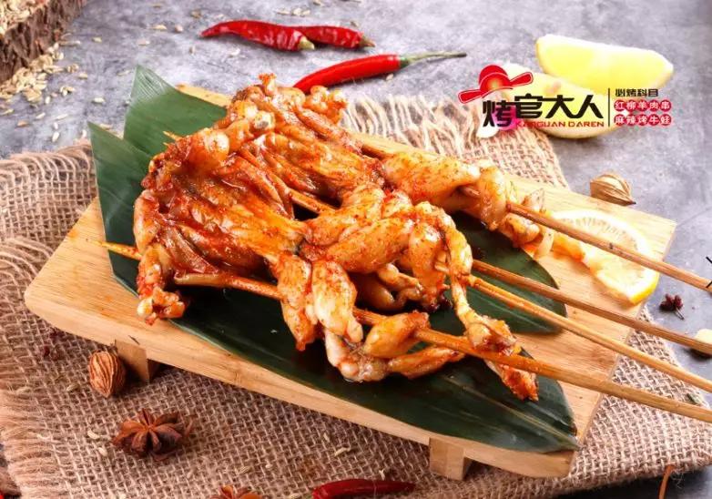 烤官大人创始人王项伟,烤官先生原切鸡肉干