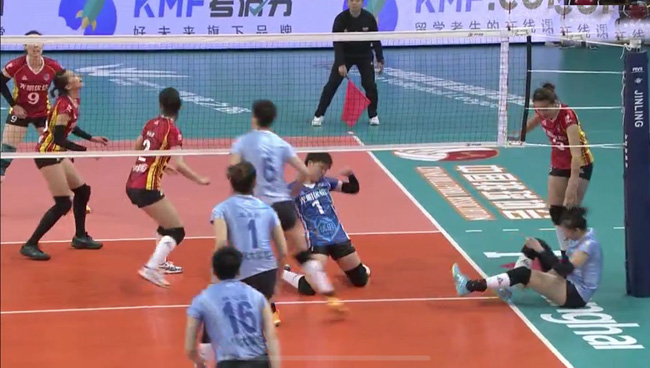 中国女排丁霞伤病恢复训练,辽宁女排丁霞