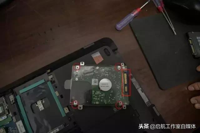 thinkpade430c没有光驱如何加固态,戴尔inspiron14r-5421光驱换固态