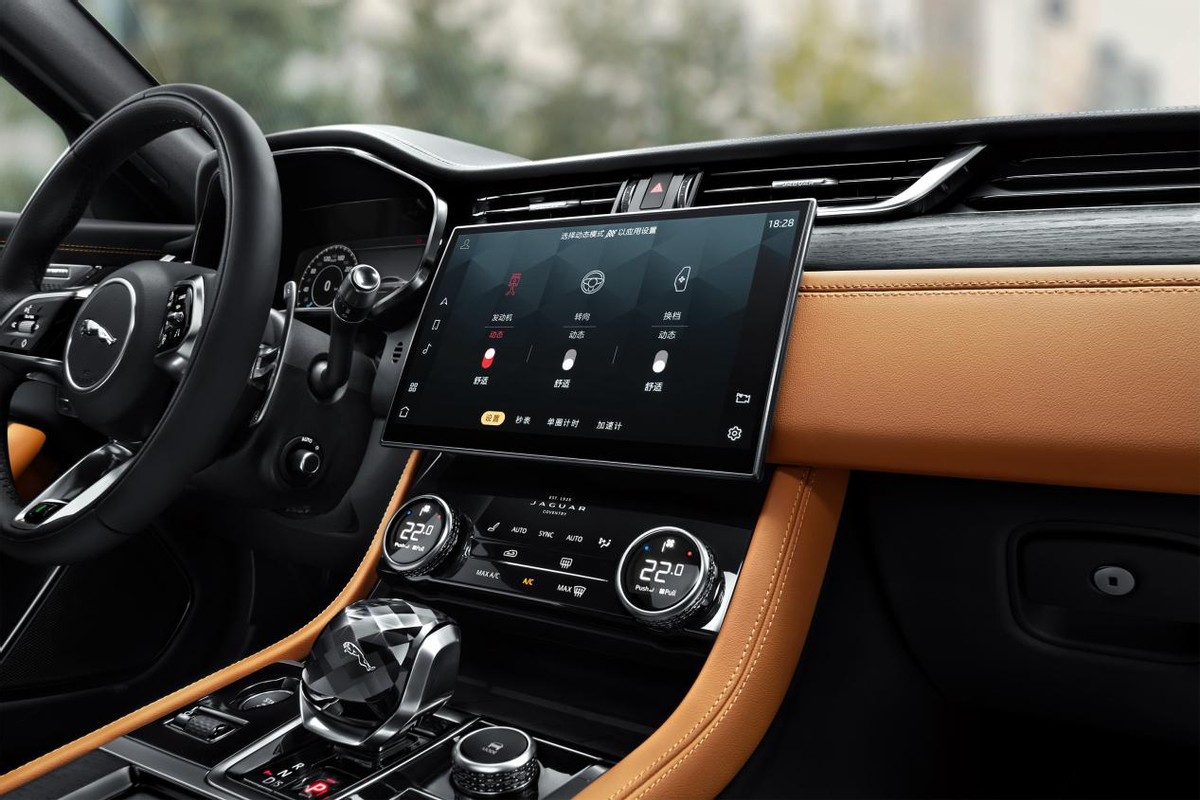 英伦绅士也爱运动试驾新款捷豹xfl,别致英伦风范捷豹xfl