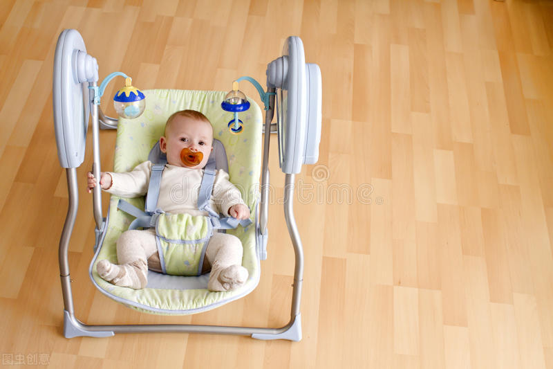 如何应对婴儿哭闹,婴儿哭闹家长正确做法