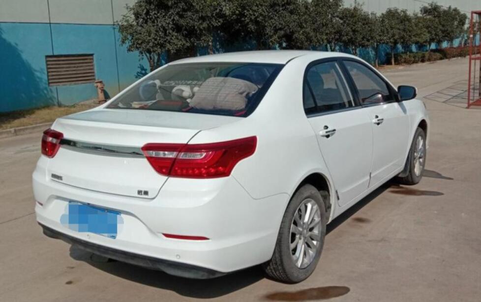 吉利远景顶配怎么样值得买吗,2017年的吉利远景带天窗是高配吗