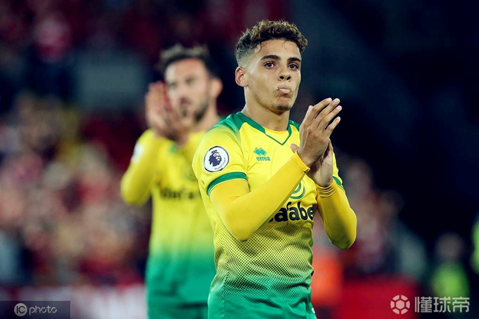 英格兰首发右后卫,右后卫最佳人员现役