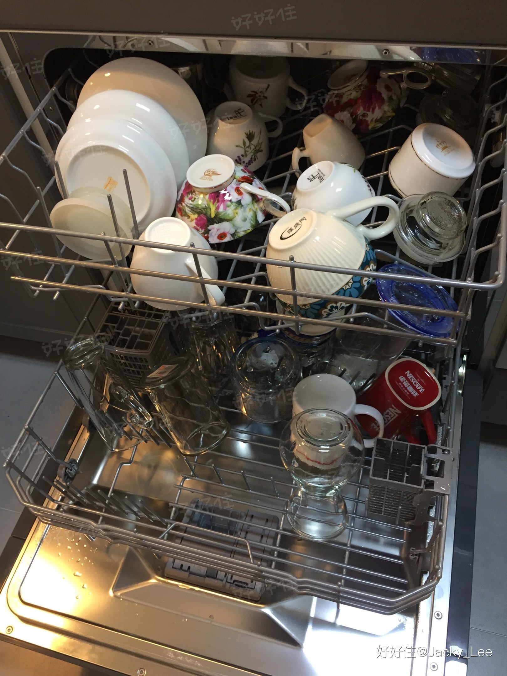 怎么打造一个科技感满满的卧室,如何打造一个满满科技感的家