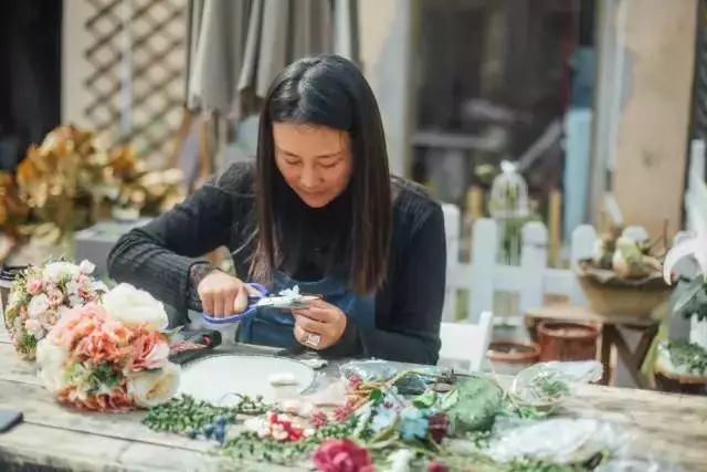 10000块能做点什么,10000块钱能做什么