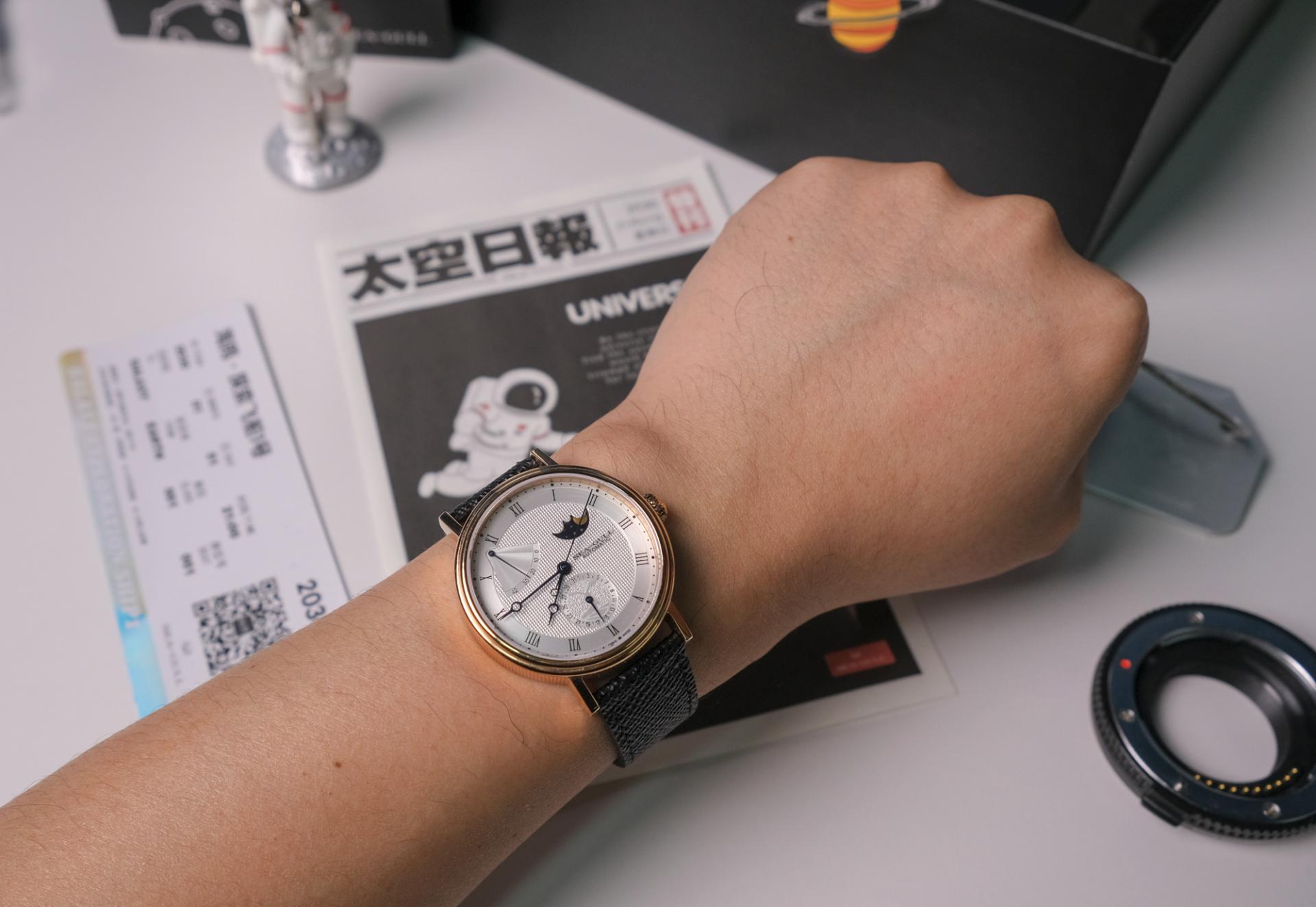 海鸥月相文创礼盒龙年,海鸥月相腕表文创礼盒