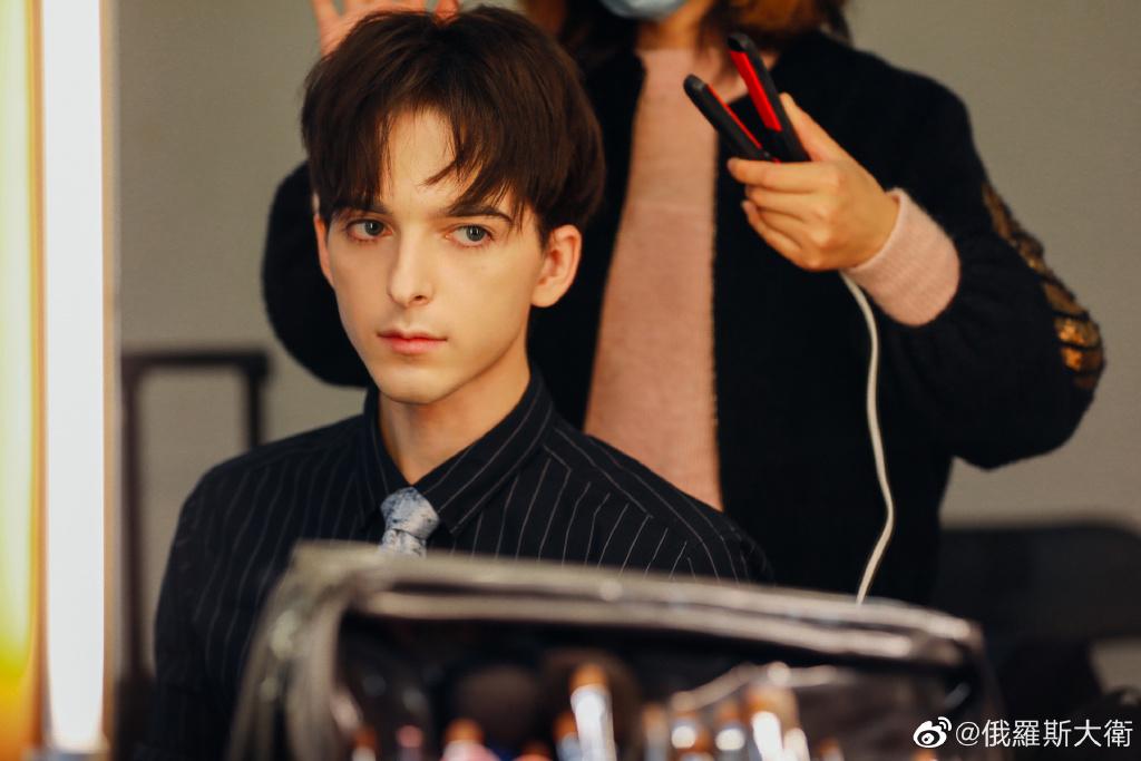 清华研究生毕业当歌手,清华学生参加唱歌选秀