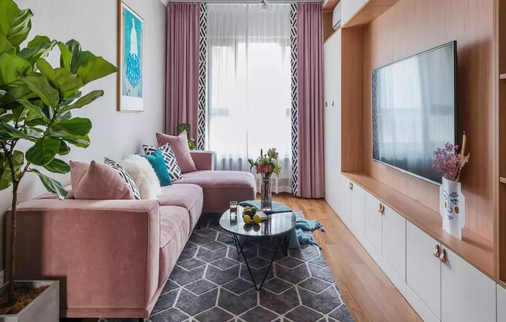 房子装修花再多钱,客厅还是沙发+茶几+电视柜,这样装修好看实用