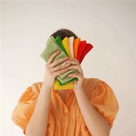 怎么辨别双胞胎的颜色,如何分辨真假蓝玛瑙