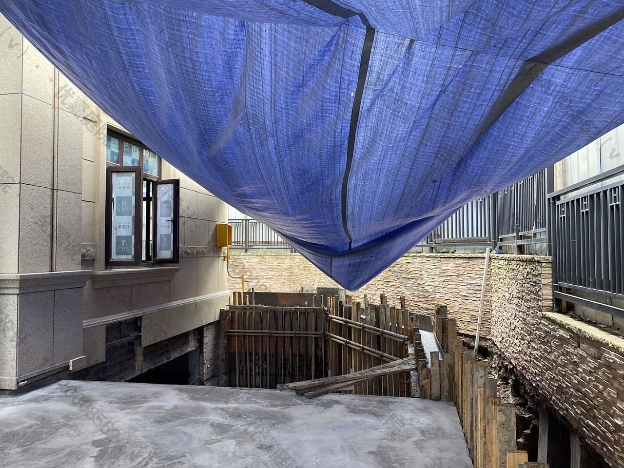 看完才知道这套别墅如此简单,看完院子的感受