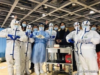 方舱医疗队暖心日常,医疗队讲抗击疫情的故事