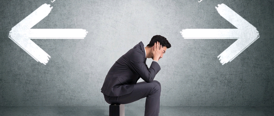 关于办公室恋情，如果女同事喜欢你，你会怎么办？