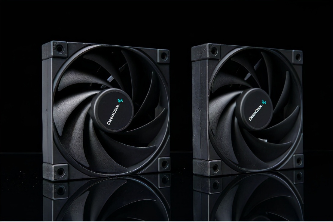 九州风神AK620数显版风冷散热器,九州风神ak620对比追风者t6