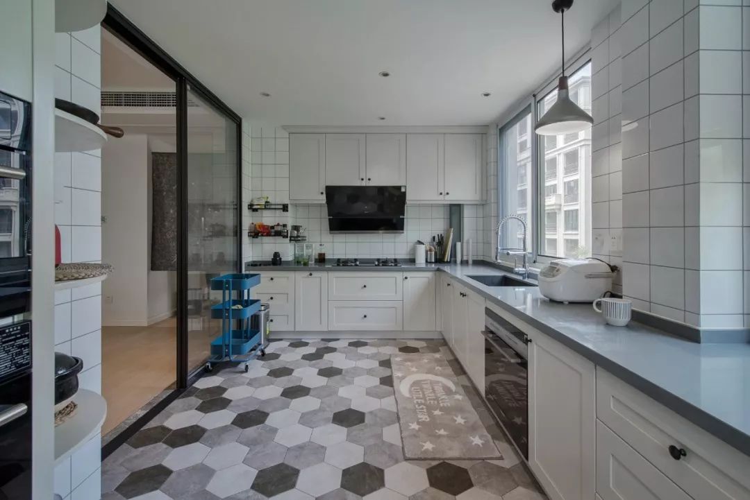 厨房橱柜门新中式款式和颜色,橱柜门颜色香芋色