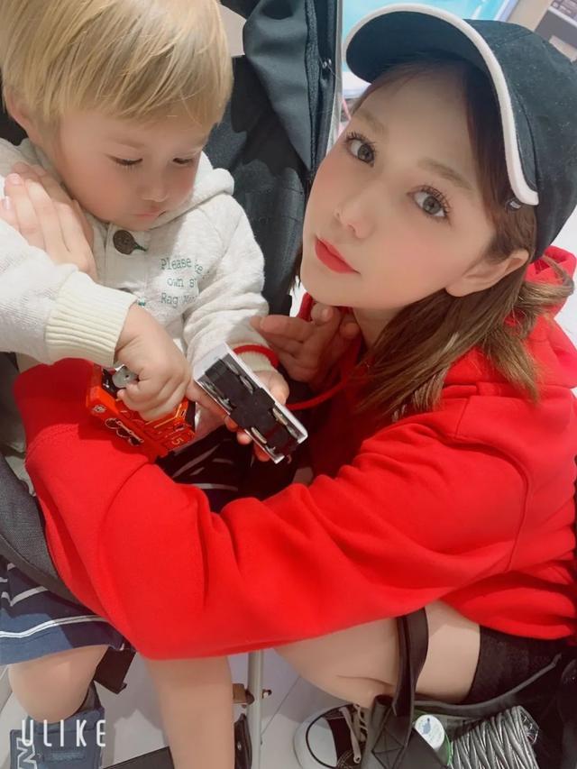 43岁大叔娶俄罗斯美女 (日本大叔娶俄罗斯美女)