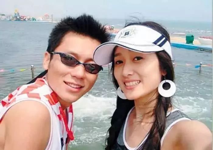 她是李晨前女友，绯闻缠身被骂“心机女”，嫁人生子后成女神